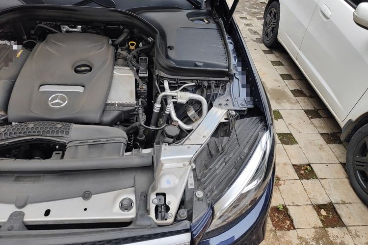Used Mercedes-Benz GLC 2019 GLC 260 4MATIC Luxury Model Engine Bay Left