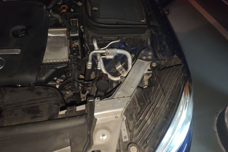 Used Mercedes-Benz GLC 2019 GLC 260 L 4MATIC Dynamic Model Engine Bay Left