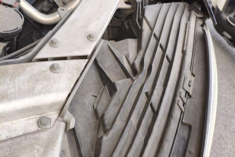 Used Mercedes-Benz GLC 2019 GLC 200 4MATIC Engine Bay Left