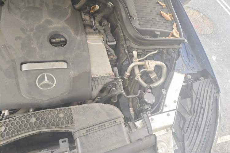 Used Mercedes-Benz GLC 2019 GLC 260 L 4MATIC Dynamic Model Engine Bay Left