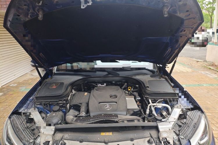 Used Mercedes-Benz GLC 2019 GLC 260 L 4MATIC Dynamic Model Engine Bay