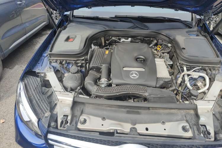 Used Mercedes-Benz GLC 2019 GLC 300 L 4MATIC Dynamic Model Engine Bay Right