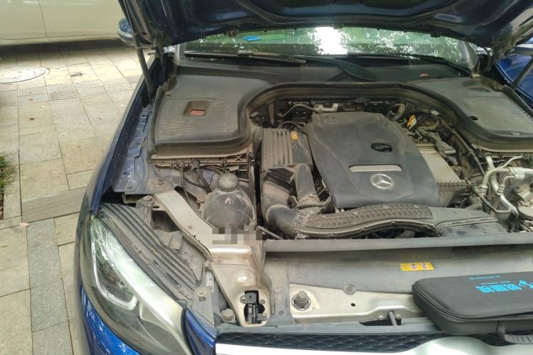 Used Mercedes-Benz GLC 2019 GLC 260 L 4MATIC Luxury Model Engine Bay Right