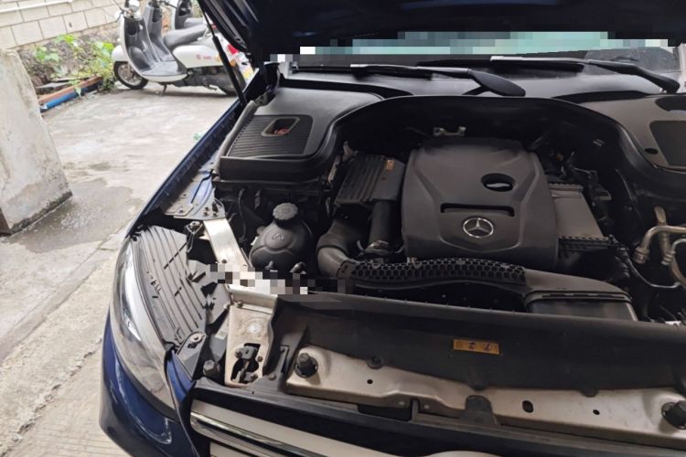 Used Mercedes-Benz GLC 2019 GLC 260 4MATIC Luxury Model Engine Bay Right
