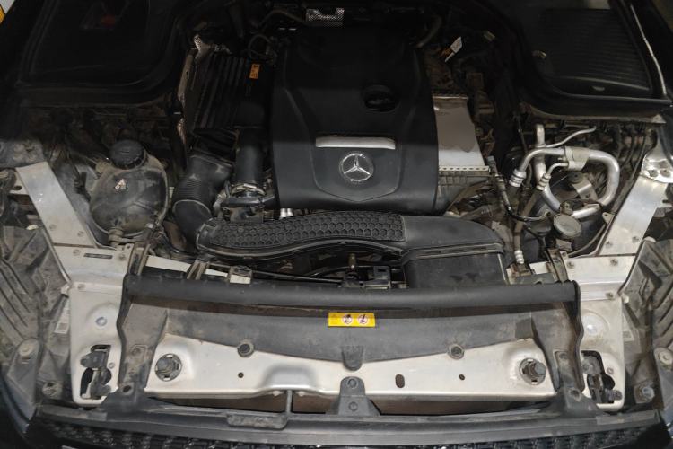 Used Mercedes-Benz GLC 2019 GLC 260 L 4MATIC Dynamic Model Engine Bay