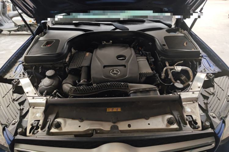 Used Mercedes-Benz GLC 2019 GLC 260 4MATIC Luxury Model Engine Bay
