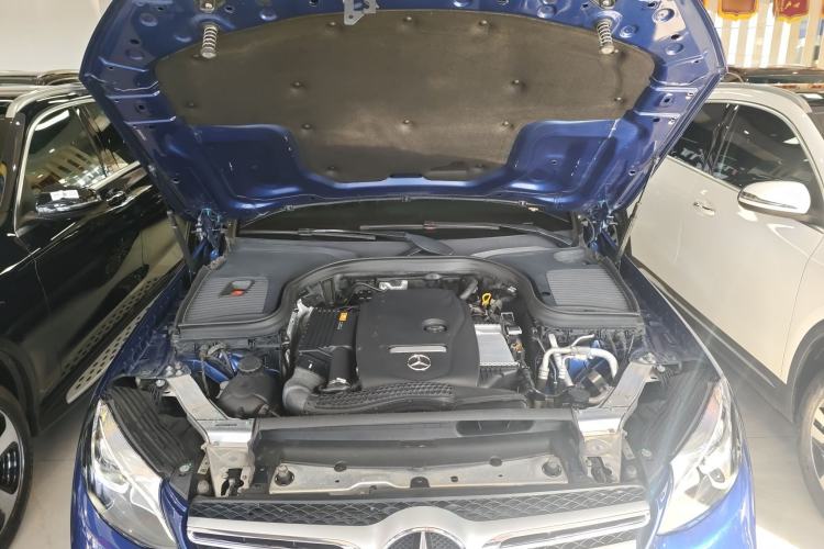 Used Mercedes-Benz GLC 2019 GLC 260 L 4MATIC Dynamic Model Engine Bay
