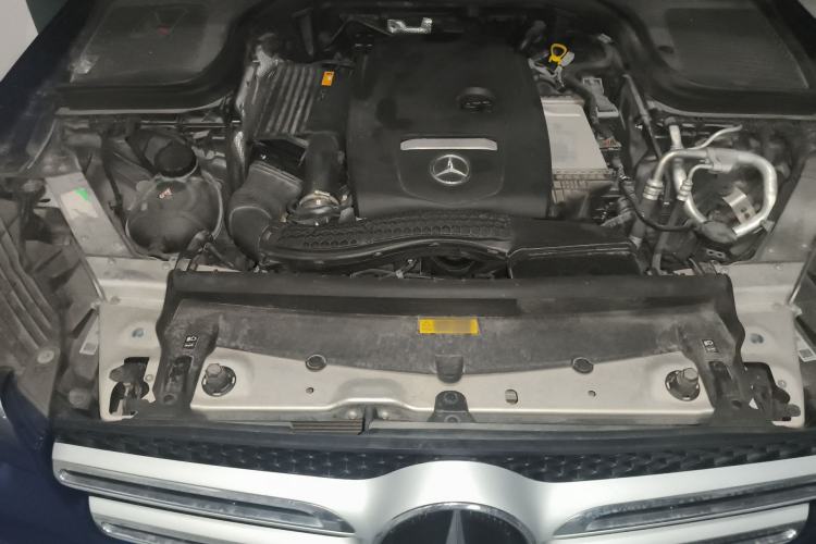 Used Mercedes-Benz GLC 2019 GLC 300 L 4MATIC Dynamic Model Engine Bay