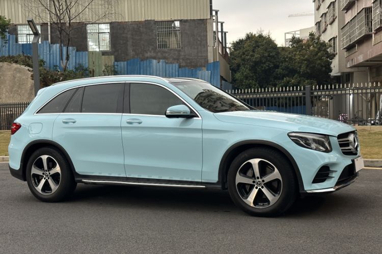 Used Mercedes-Benz GLC 2019 Facelift GLC 260 L 4MATIC Luxury Model Exterior 2