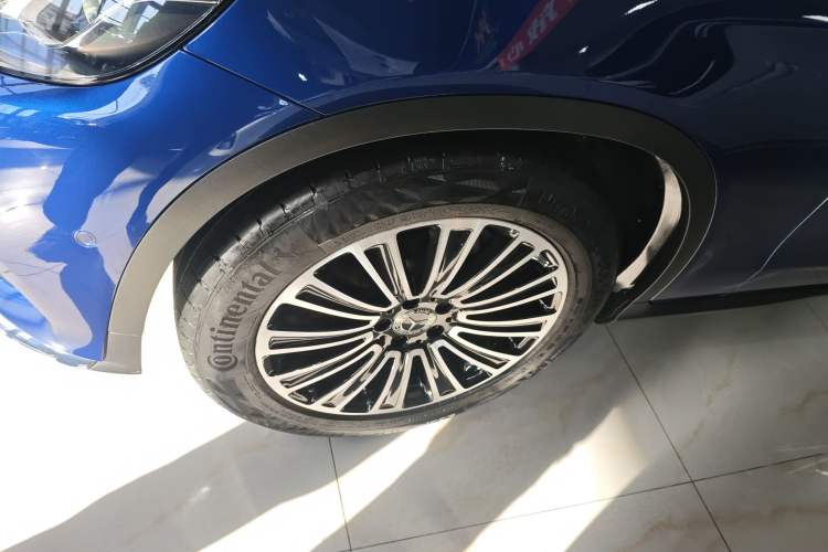 Used Mercedes-Benz GLC 2019 GLC 260 L 4MATIC Dynamic Model Exterior 4