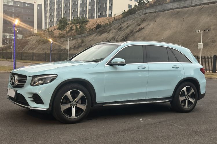 Used Mercedes-Benz GLC 2019 Facelift GLC 260 L 4MATIC Luxury Model Exterior 4