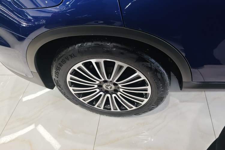 Used Mercedes-Benz GLC 2019 GLC 260 L 4MATIC Dynamic Model Exterior 5