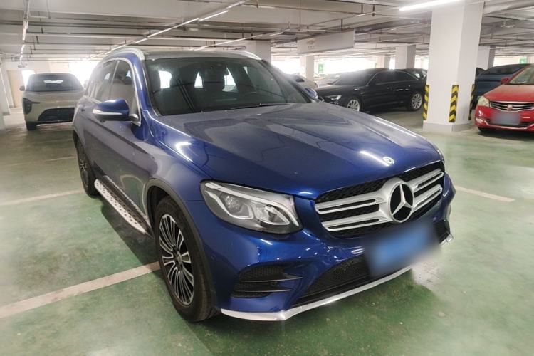 Used Mercedes-Benz GLC 2019 GLC 260 L 4MATIC Dynamic Model Front Right 45 Deg