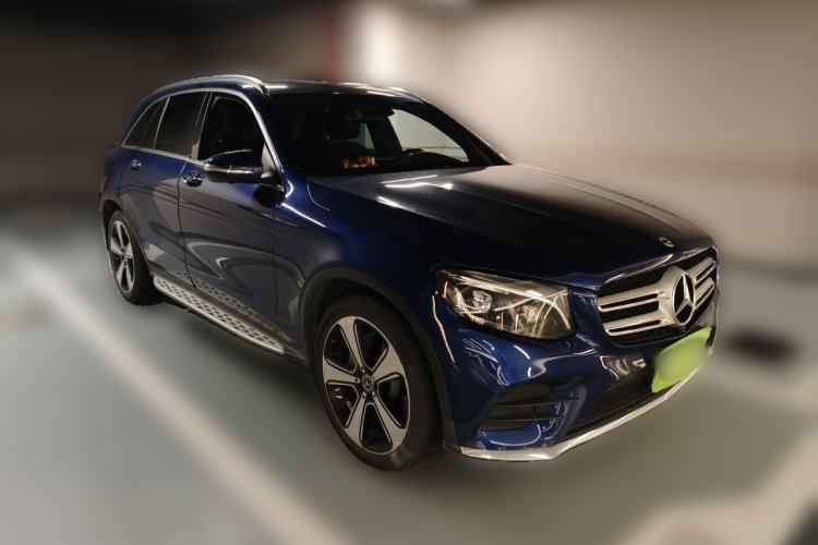 Used Mercedes-Benz GLC 2019 GLC 300 L 4MATIC Dynamic Model Front Right 45 Deg