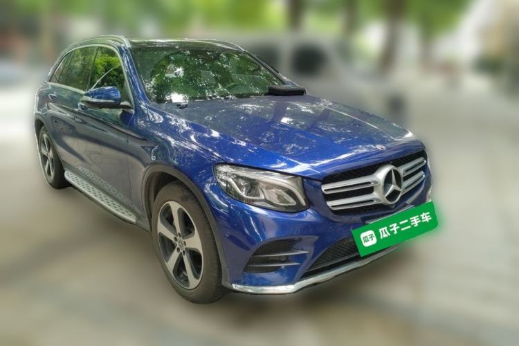 Used Mercedes-Benz GLC 2019 GLC 260 L 4MATIC Luxury Model Front Right 45 Deg