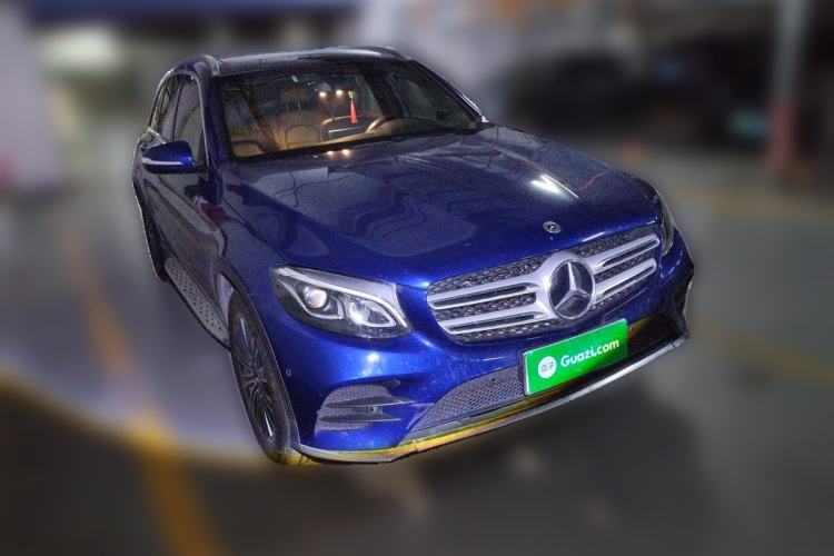 Used Mercedes-Benz GLC 2019 GLC 260 L 4MATIC Dynamic Model Front Right 45 Deg