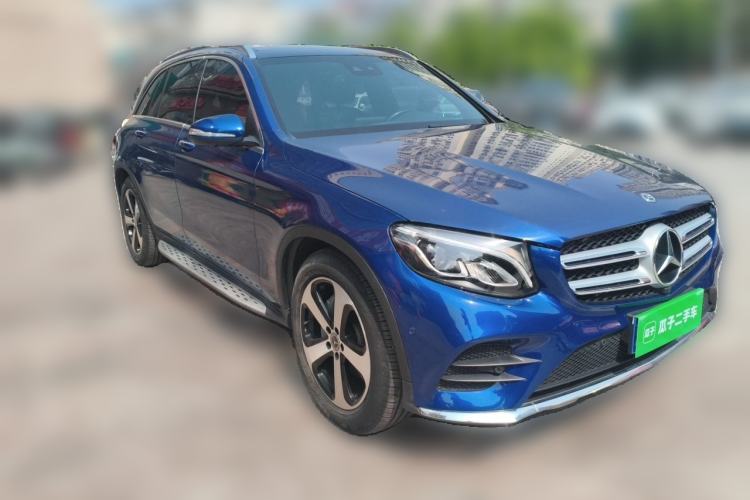 Used Mercedes-Benz GLC 2019 GLC 260 L 4MATIC Luxury Model Front Right 45 Deg
