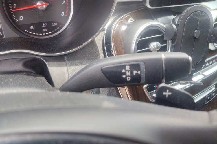 Used Mercedes-Benz GLC 2019 Facelift GLC 260 L 4MATIC Luxury Model Gear Lever