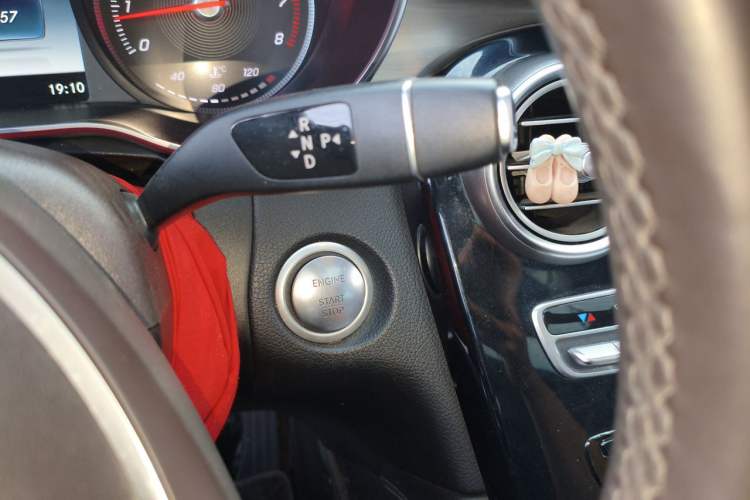 Used Mercedes-Benz GLC 2019 GLC 200 4MATIC Gear Lever