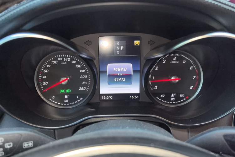 Used Mercedes-Benz GLC 2019 GLC 260 L 4MATIC Dynamic Model Instrument Cluster
