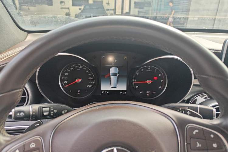 Used Mercedes-Benz GLC 2019 GLC 260 4MATIC Dynamic Edition Instrument Cluster