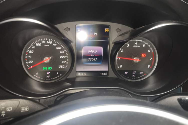 Used Mercedes-Benz GLC 2019 GLC 300 L 4MATIC Dynamic Model Instrument Cluster