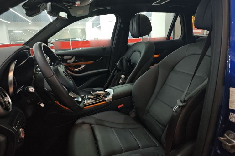 Used Mercedes-Benz GLC 2019 Facelift GLC 260 L 4MATIC Luxury Model Left Front Seat