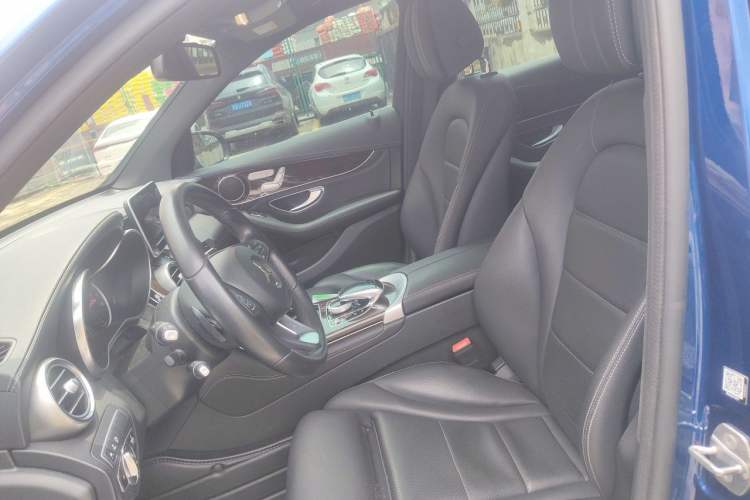 Used Mercedes-Benz GLC 2019 Facelift GLC 260 L 4MATIC Luxury Model Left Front Seat