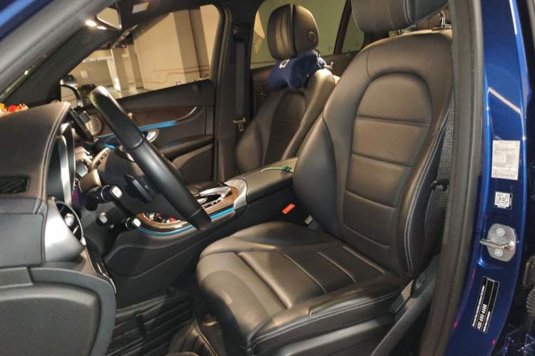 Used Mercedes-Benz GLC 2019 GLC 300 L 4MATIC Dynamic Model Left Front Seat