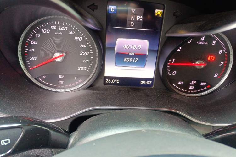 Used Mercedes-Benz GLC 2019 GLC 260 L 4MATIC Luxury Model Odometer Close Up