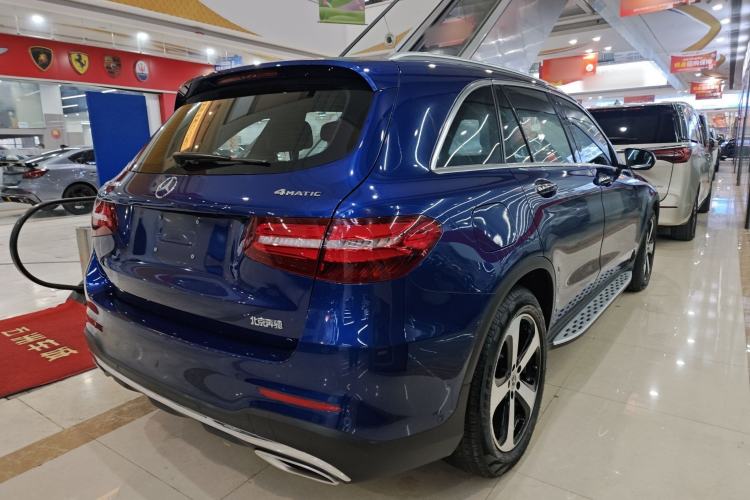 Used Mercedes-Benz GLC 2019 Facelift GLC 260 L 4MATIC Luxury Model Rear Right 45 Deg