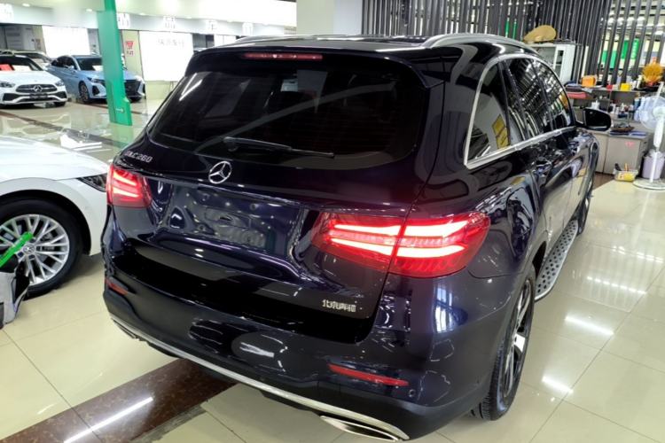 Used Mercedes-Benz GLC 2019 GLC 260 4MATIC Luxury Model Rear Right 45 Deg