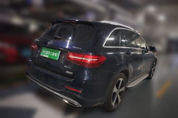 Used Mercedes-Benz GLC 2019 GLC 260 4MATIC Luxury Model Rear Right 45 Deg