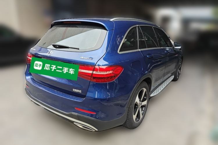 Used Mercedes-Benz GLC 2019 GLC 260 4MATIC Luxury Model Rear Right 45 Deg