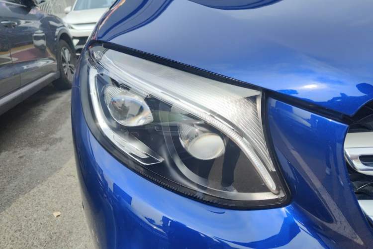 Used Mercedes-Benz GLC 2019 GLC 300 L 4MATIC Dynamic Model Right Front Headlight