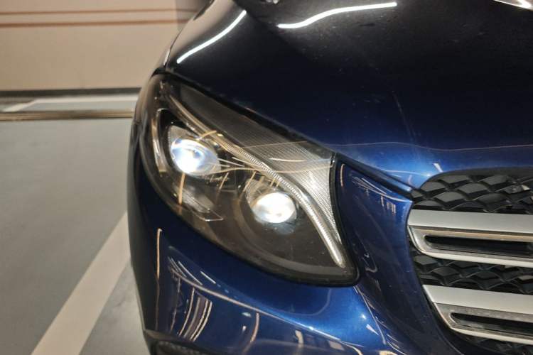 Used Mercedes-Benz GLC 2019 GLC 300 L 4MATIC Dynamic Model Right Front Headlight