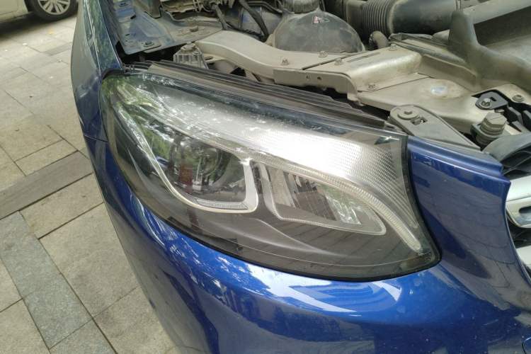 Used Mercedes-Benz GLC 2019 GLC 260 L 4MATIC Luxury Model Right Front Headlight