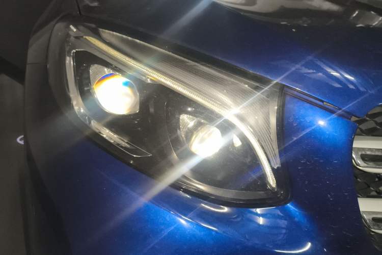 Used Mercedes-Benz GLC 2019 GLC 300 L 4MATIC Dynamic Model Right Front Headlight