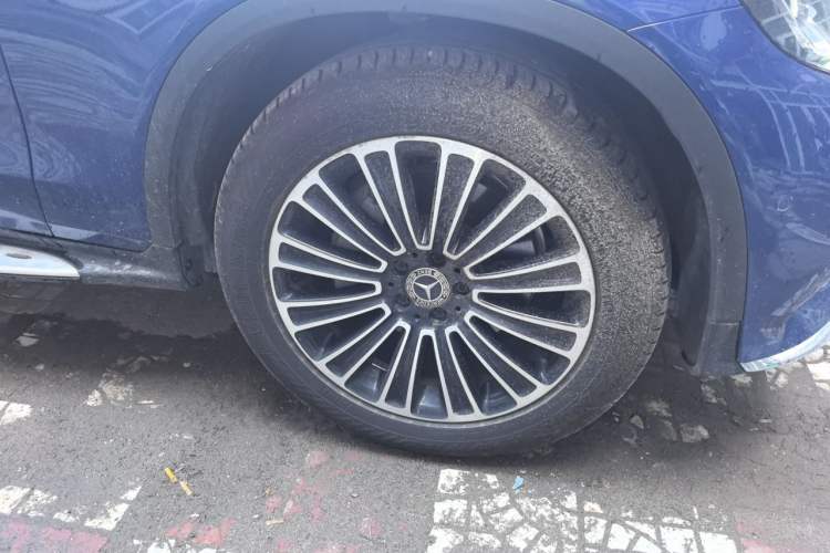Used Mercedes-Benz GLC 2019 GLC 260 L 4MATIC Dynamic Model Right Front Wheel Hub