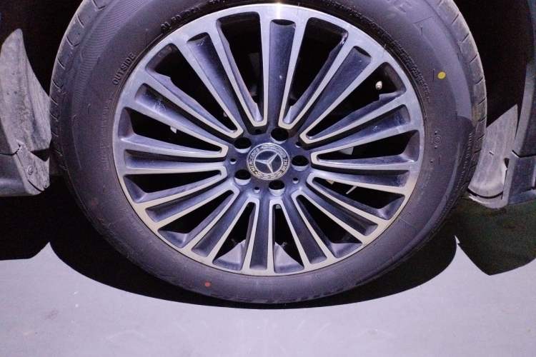 Used Mercedes-Benz GLC 2019 GLC 260 L 4MATIC Dynamic Model Right Front Wheel Hub
