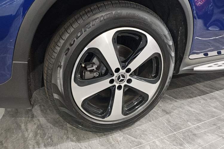 Used Mercedes-Benz GLC 2019 Facelift GLC 260 L 4MATIC Luxury Model Right Rear Wheel Hub