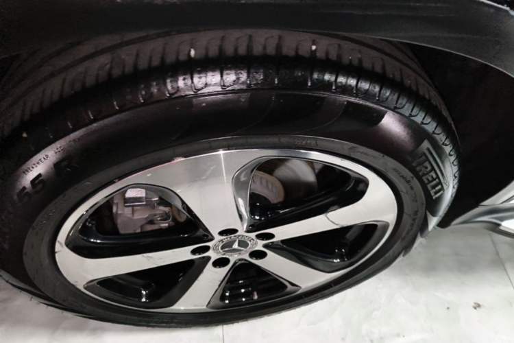 Used Mercedes-Benz GLC 2019 Facelift GLC 260 L 4MATIC Luxury Model Right Rear Wheel Hub