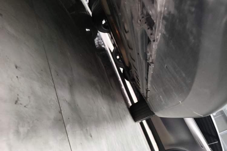 Used Mercedes-Benz GLC 2019 Facelift GLC 260 L 4MATIC Luxury Model Right Side Sill