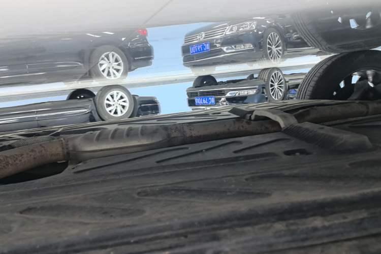 Used Mercedes-Benz GLC 2019 GLC 260 4MATIC Dynamic Edition Right Side Sill