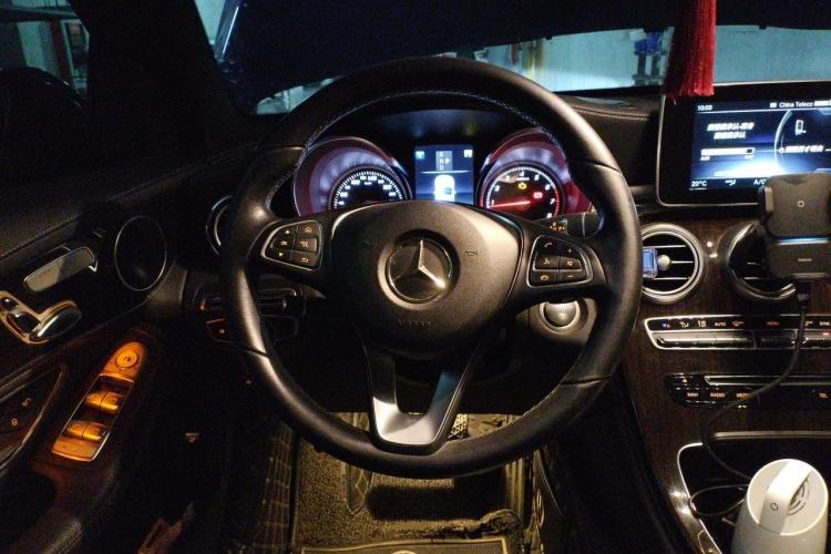 Used Mercedes-Benz GLC 2019 GLC 260 L 4MATIC Dynamic Model Steering Wheel
