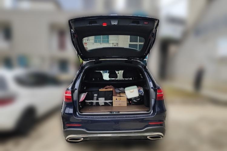 Used Mercedes-Benz GLC 2019 GLC 260 4MATIC Luxury Model Trunk