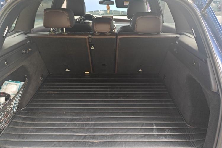 Used Mercedes-Benz GLC 2019 GLC 260 4MATIC Dynamic Edition Trunk