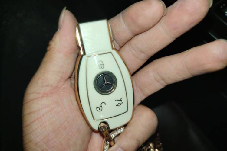 Used Mercedes-Benz GLC 2019 GLC 260 4MATIC Luxury Model Vehicle Key