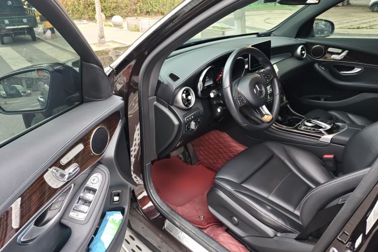Used Mercedes-Benz GLC 2019 Facelift GLC 260 L 4MATIC Luxury Model Driver Seat