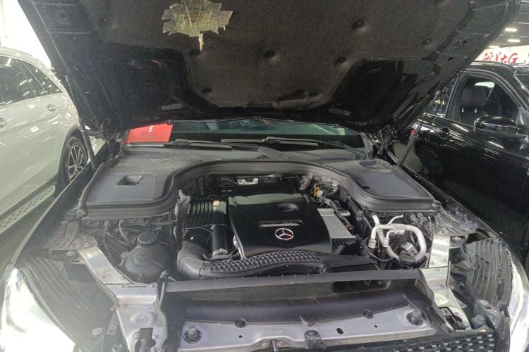 Used Mercedes-Benz GLC 2019 GLC 260 L 4MATIC Dynamic Model Engine Bay